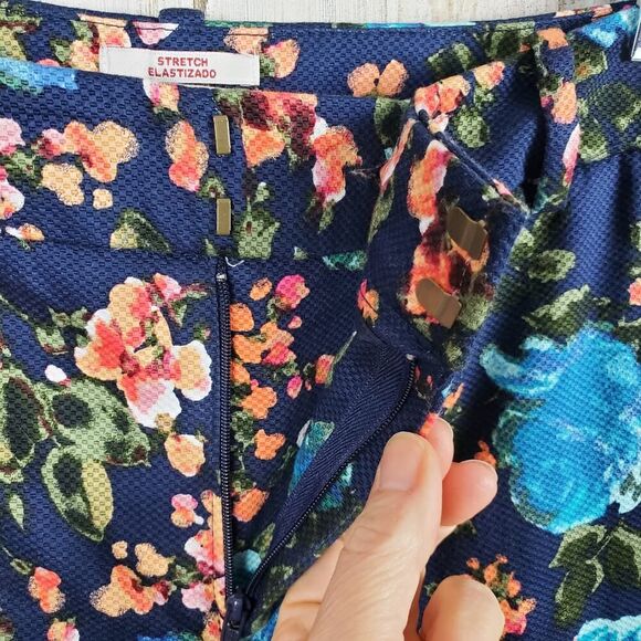 Merona Stretch Curvy Fit Ankle Pants Blue Floral Size 10 - Picture 7 of 9